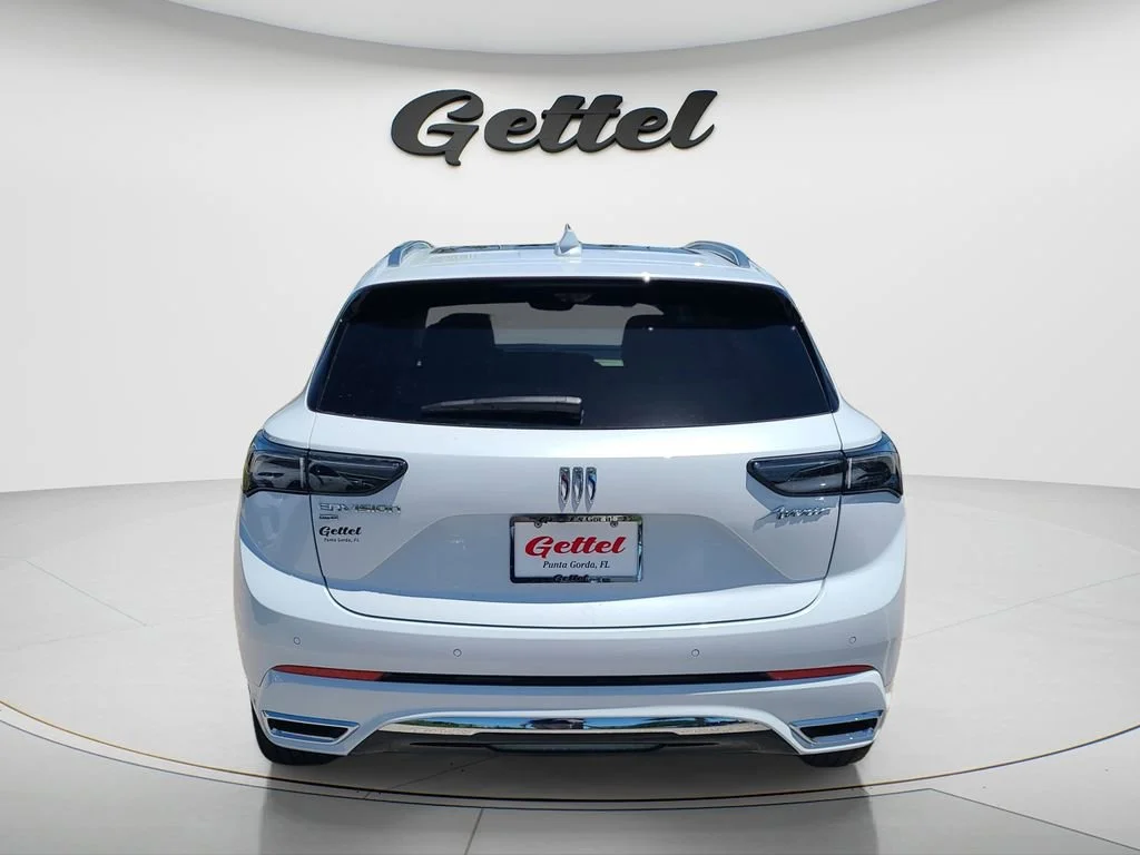 New 2026 Iridescent White Tricoat Buick Avenir image 6
