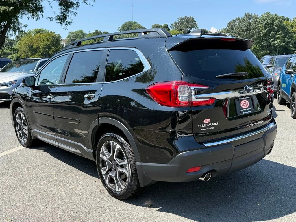 Used 2024 Crystal Black Silica Subaru Touring image 9