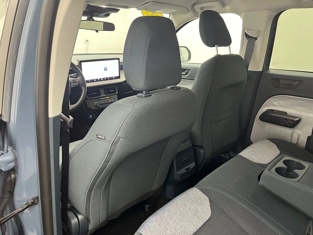 Used 2025 Gray Ford XLT image 34
