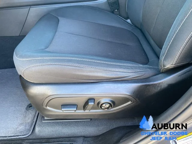 Used 2024 Gray Jeep Laredo image 31