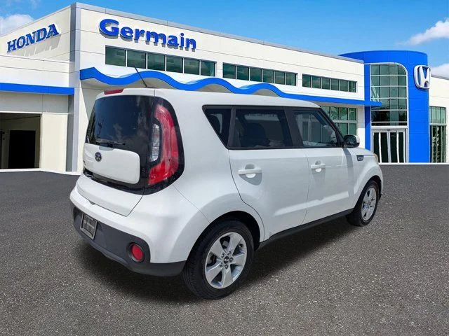 Used 2018 Clear White Kia Base image 5