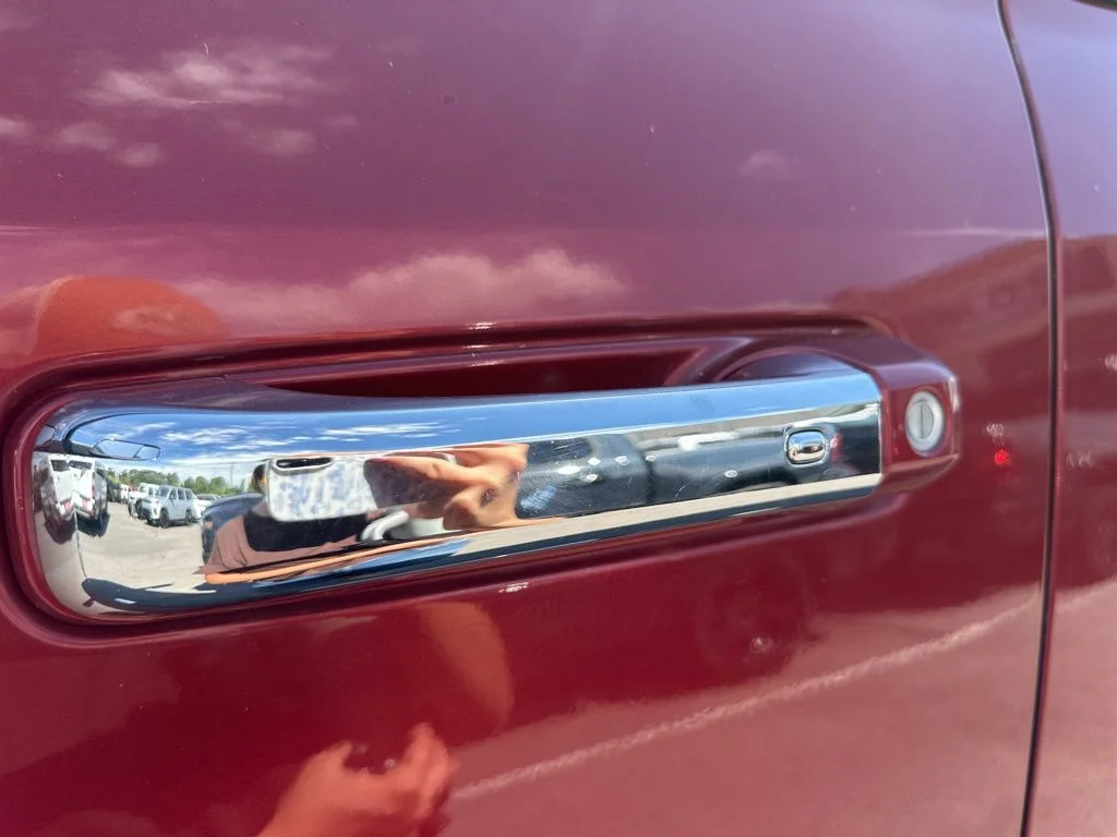 Used 2014 Red Ram Laramie image 25