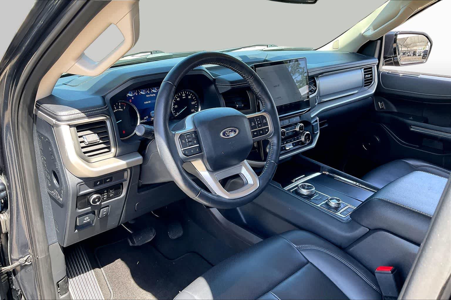 Used 2024 Stone Blue Metallic Ford XLT image 17