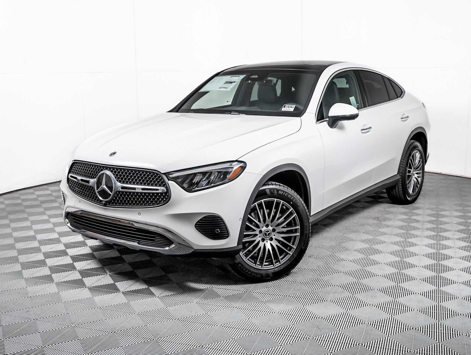 2026 Mercedes-Benz GLC GLC 300 4MATIC's photo