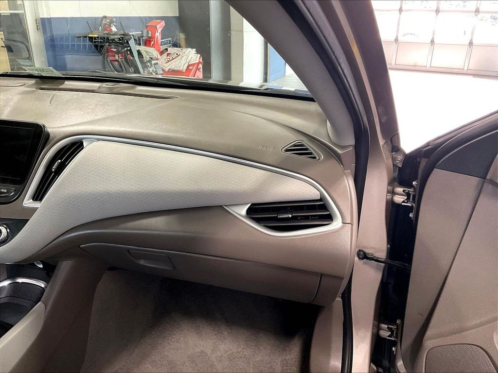 Used 2024 Gray Chevrolet LT image 13