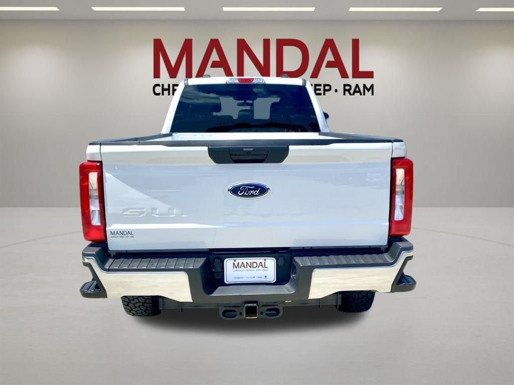 Used 2025 White Ford XLT image 7