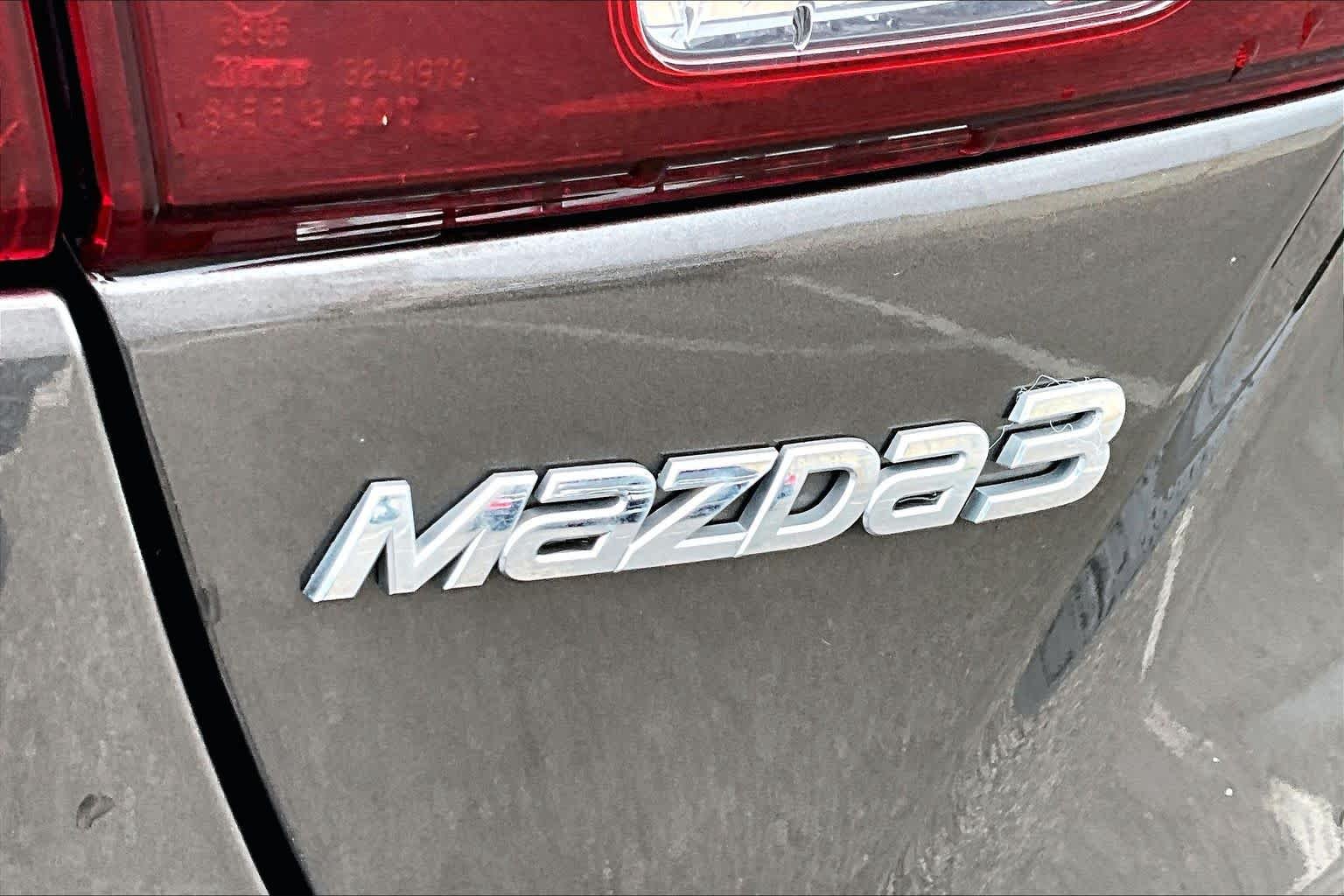 Used 2017  Mazda Sport image 10