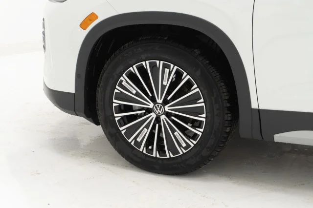 New 2026 Pure White Volkswagen 2.0T S image 11