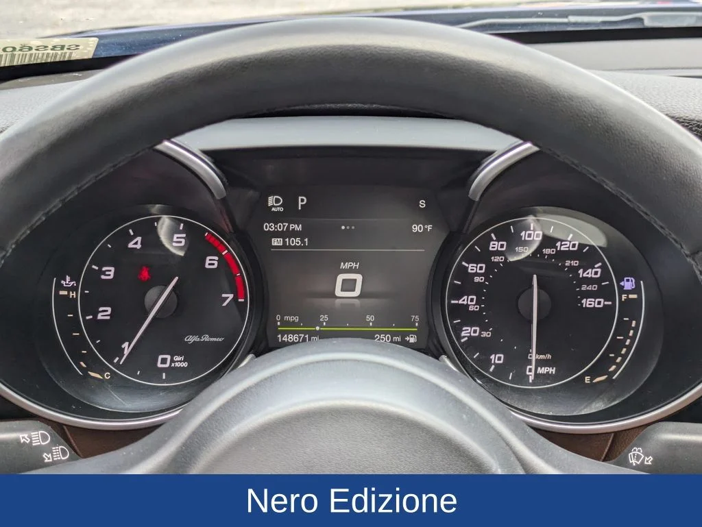 Used 2019 Montecarlo Blue Metallic Alfa Romeo Base image 27
