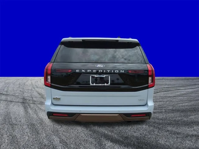 New 2026 Space Silver Metallic Ford MAX King Ranch® image 5