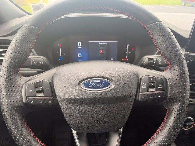 Used 2025 Silver Metallic Ford ST-Line Select image 17