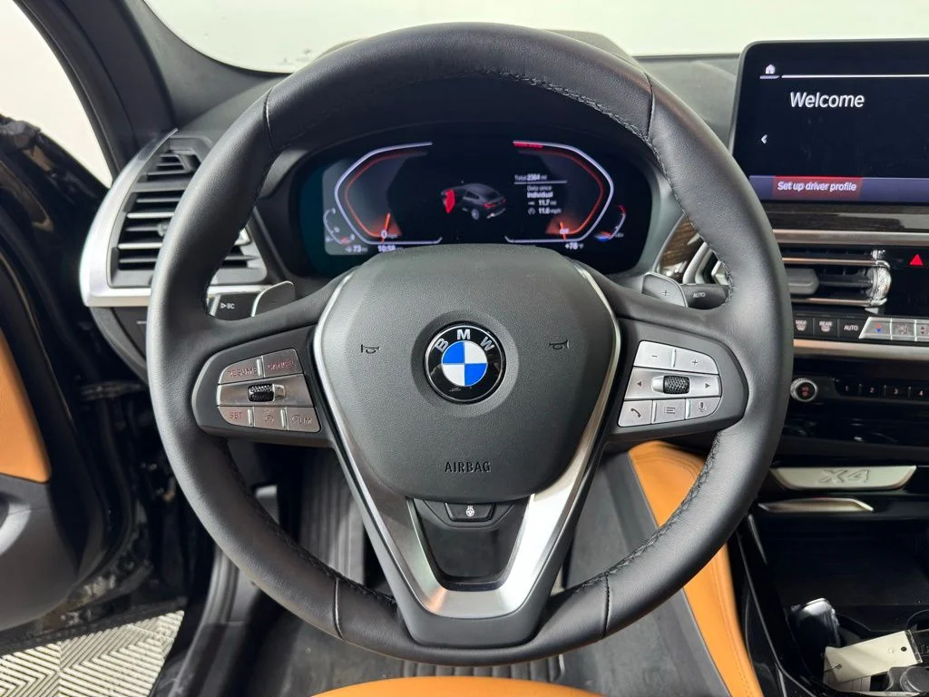 Certified Used 2025 Black Sapphire Metallic BMW xDrive30i image 16