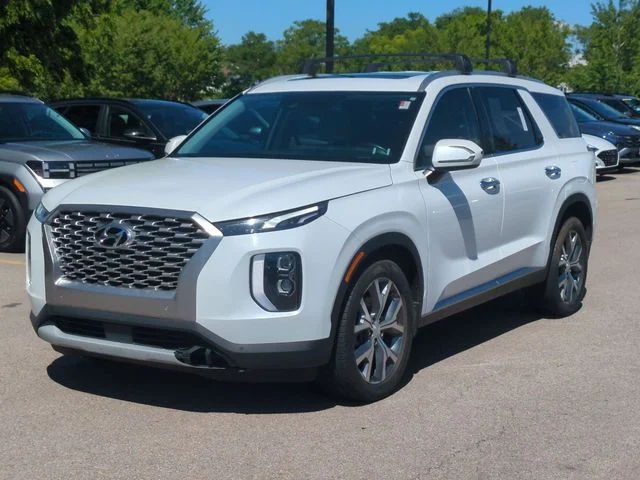 Used 2021 White Hyundai SEL image 3