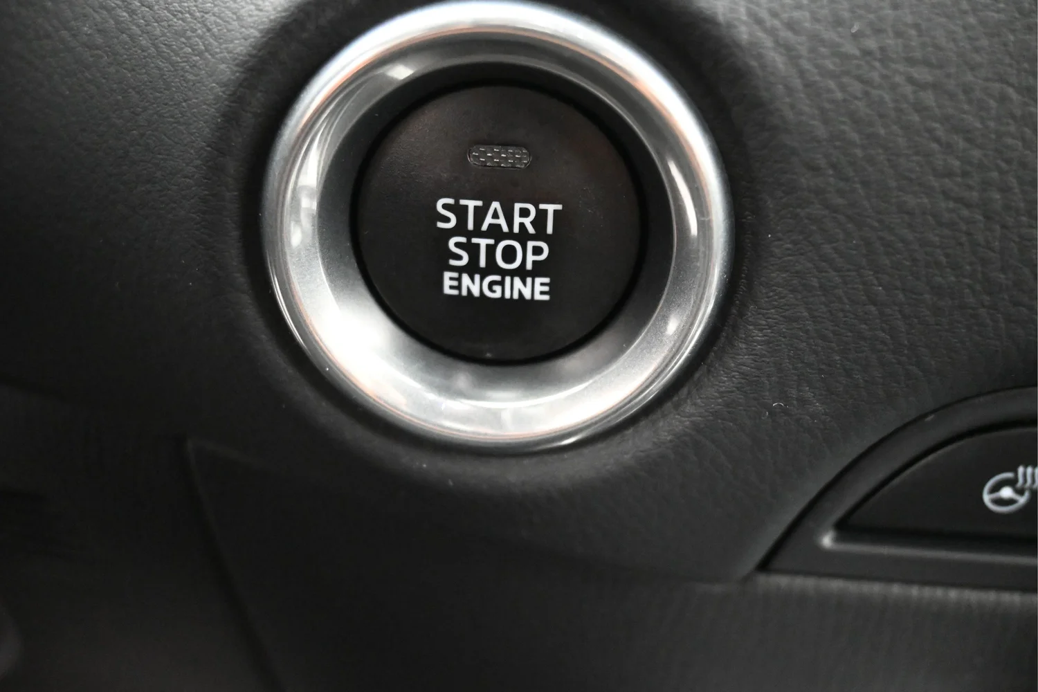 Used 2024 White Mazda 2.5 Turbo Premium image 23