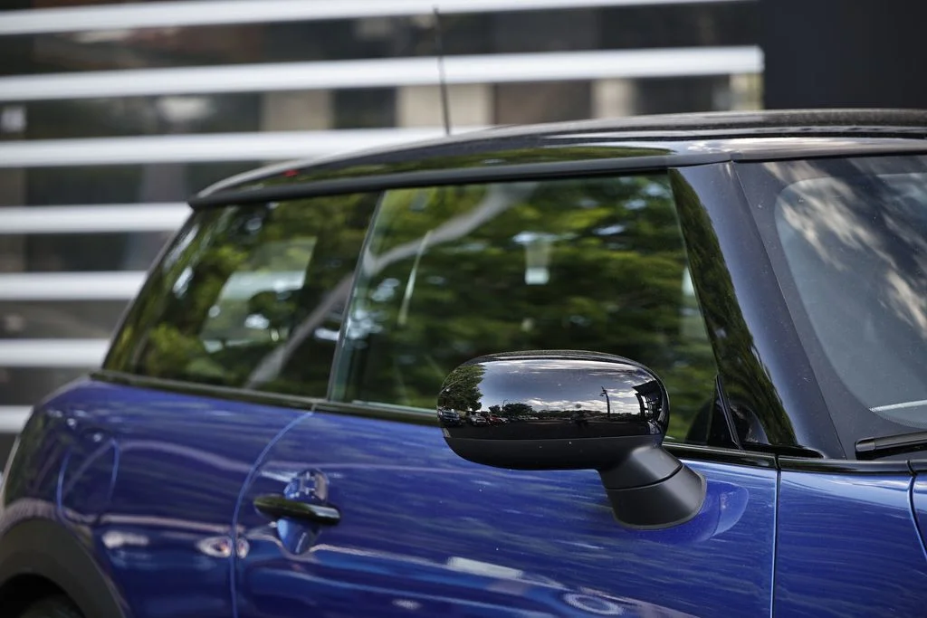 Certified Used 2025 Blazing Blue Metallic MINI Signature Plus image 3