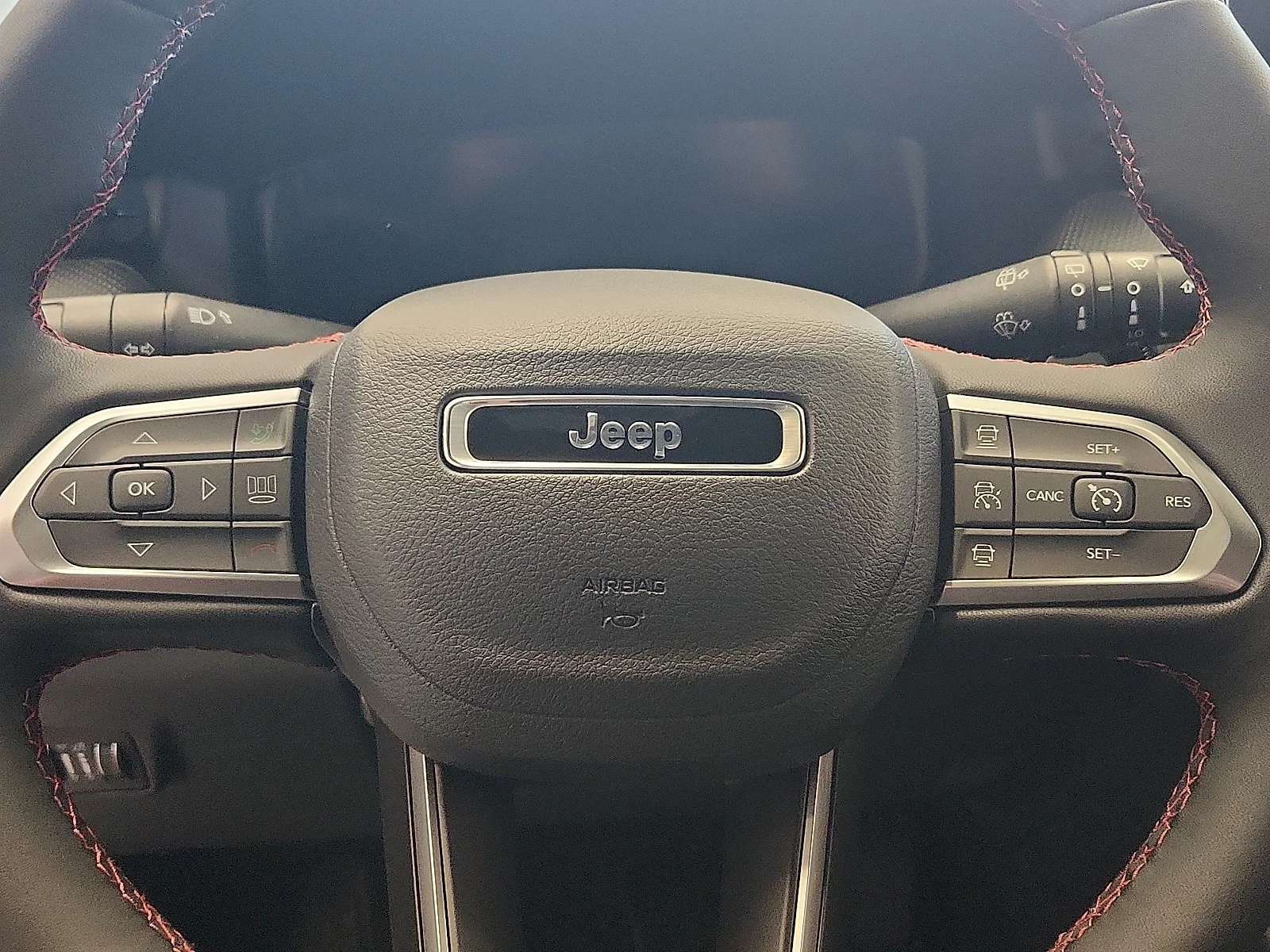 New 2027 Bright White Clear-Coat Paint Jeep TRAILHAWK 4X4 image 20