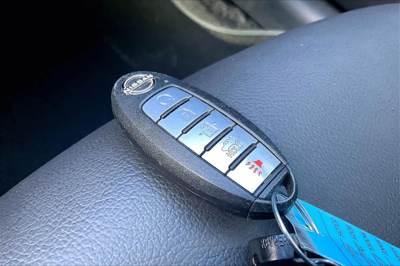 Used 2023 Deep Blue Pearl Nissan 2.0 SR image 15