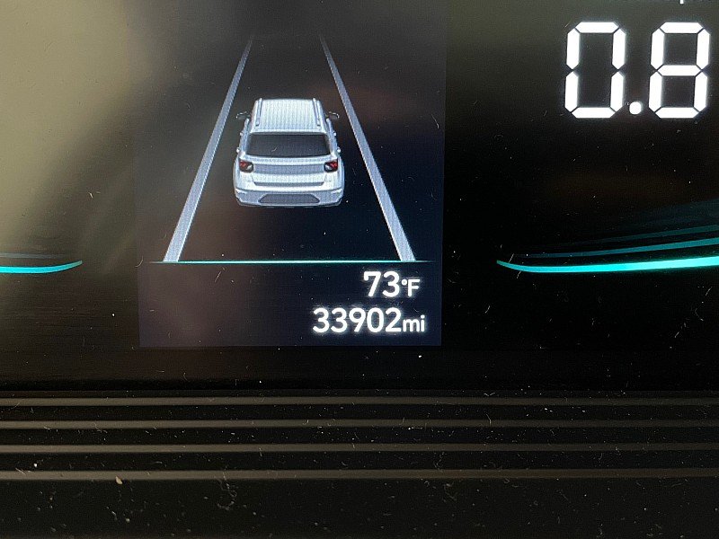 Used 2025 LUNAR WHITE Hyundai SEL IVT image 17