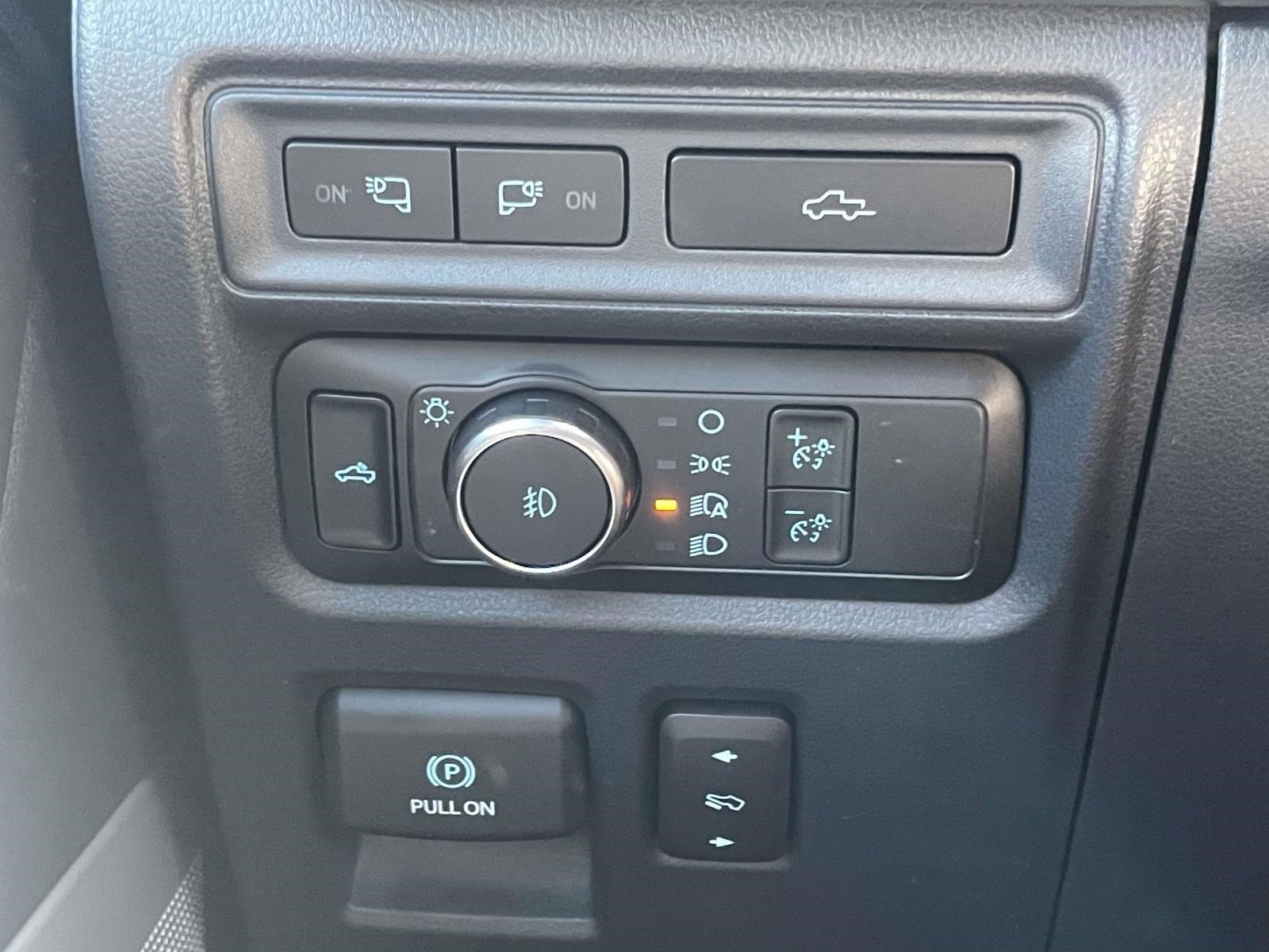 Used 2022 Blue Ford LARIAT image 19