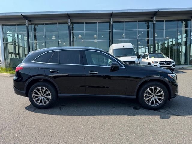Used 2026 Black Mercedes-Benz GLC 300 image 8
