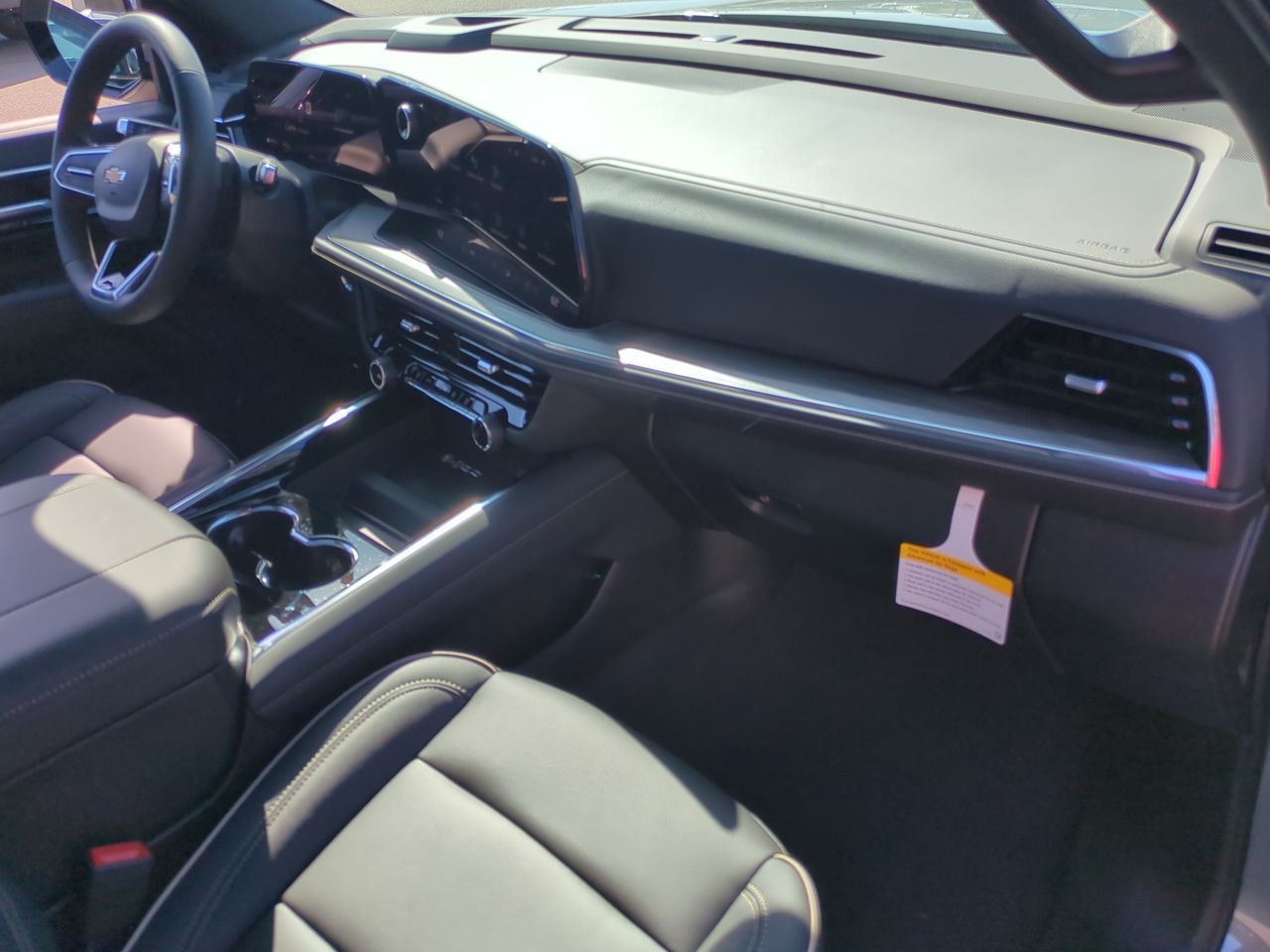 2026 Chevrolet Suburban Premier - Photo 22