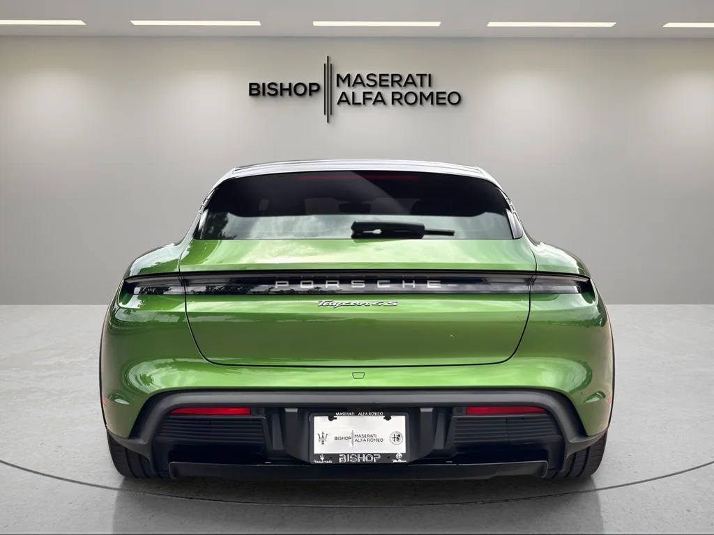 Used 2023 Green Porsche 4S image 4