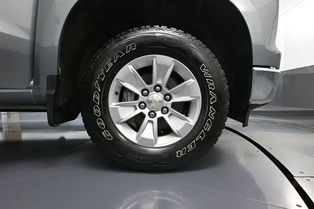 Used 2023 Gray Chevrolet LT image 12