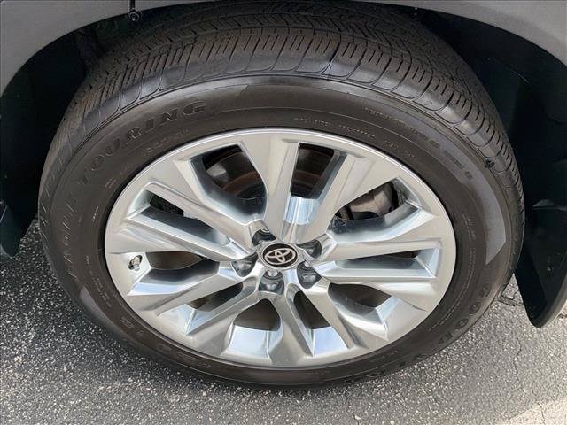Used 2023  Toyota Limited image 37