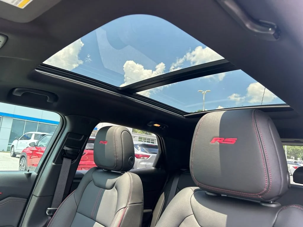 New 2026 Iridescent Pearl Tricoat Chevrolet RS image 22