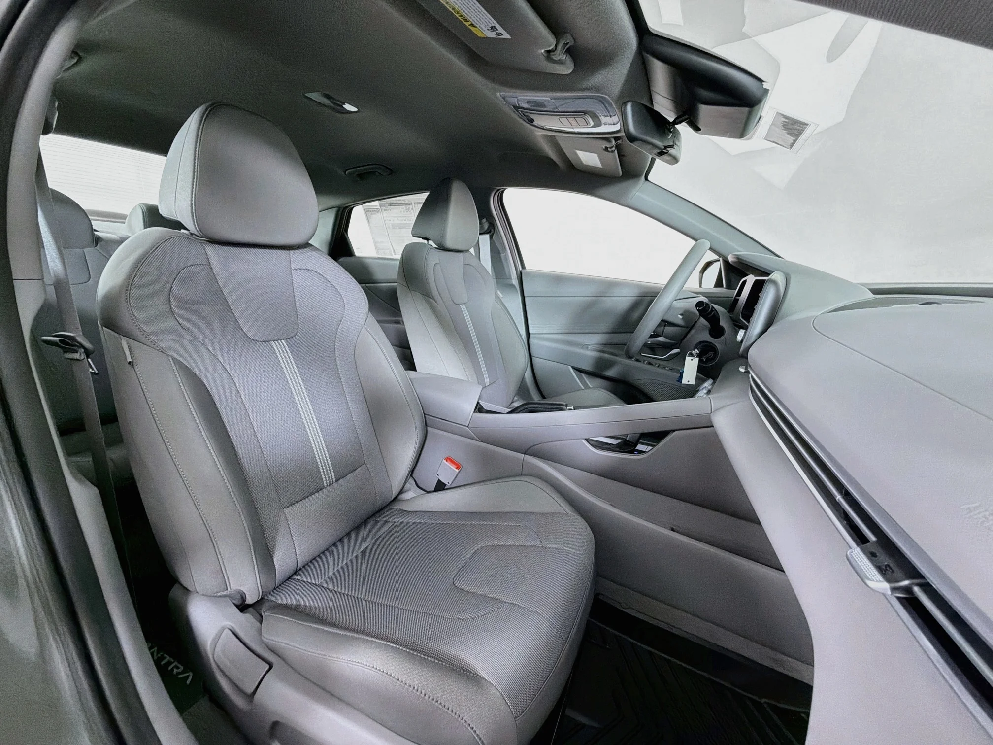New 2026 Amazon Gray Hyundai SE image 25