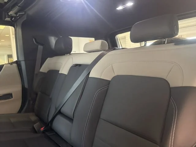 2026 GMC HUMMER EV 2X - Photo 29