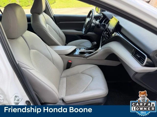 Used 2022 Beige Toyota XLE image 43