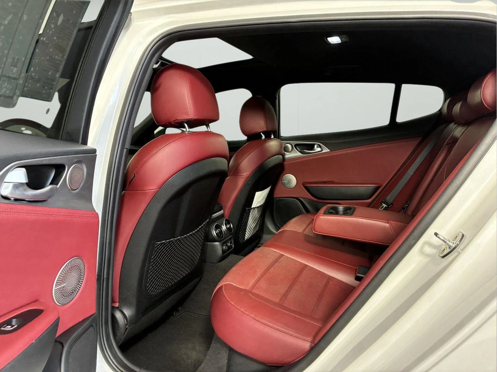 Used 2018 Snow White Pearl Kia GT2 image 21