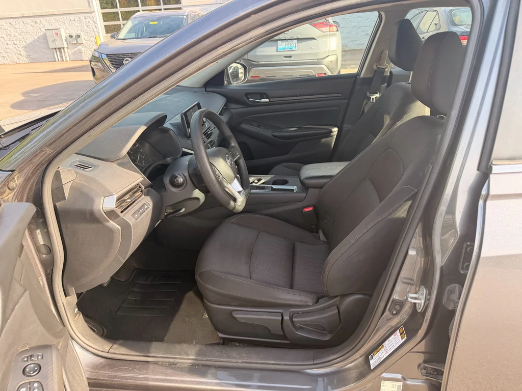 Used 2022 Gun Metallic Nissan 2.5 S image 6
