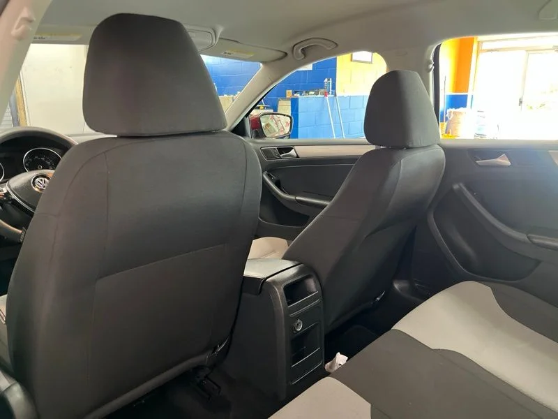 Used 2018  Volkswagen 1.4T S image 16