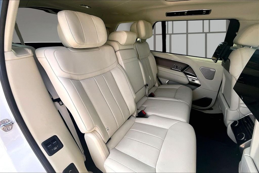 Certified Used 2024 Ostuni Pearl White Metallic Land Rover Autobiography image 27