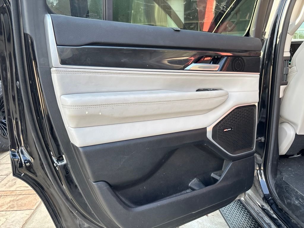 Used 2022 Black Jeep Series I image 5