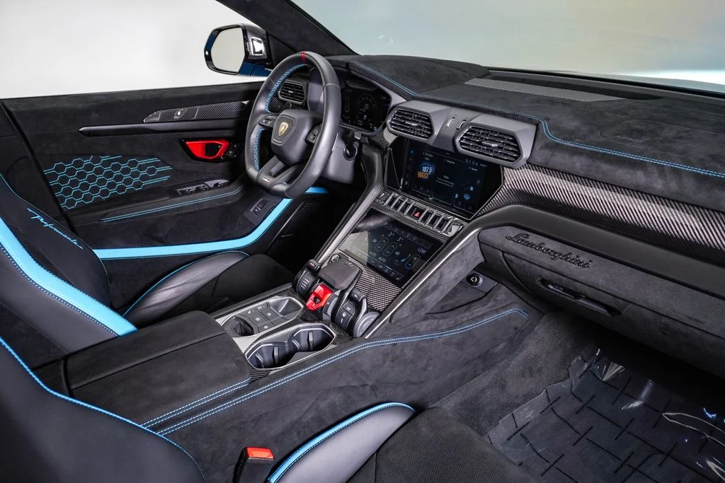 Used 2024 Blu Cepheus Metallic Lamborghini Performante image 18