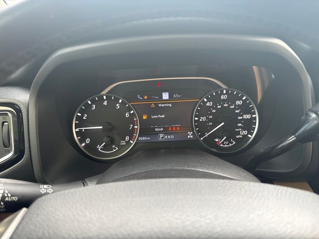 Used 2024 White Nissan Platinum Reserve image 18