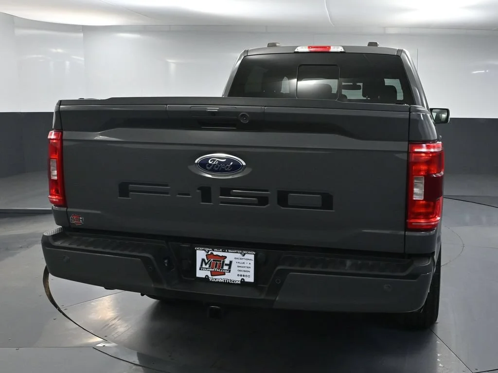 Used 2021 Gray Ford XLT image 4