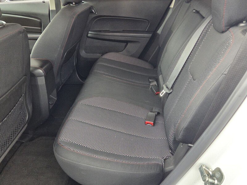 Used 2014 Summit White GMC FWD 4DR SLE W/SLE-2 image 11