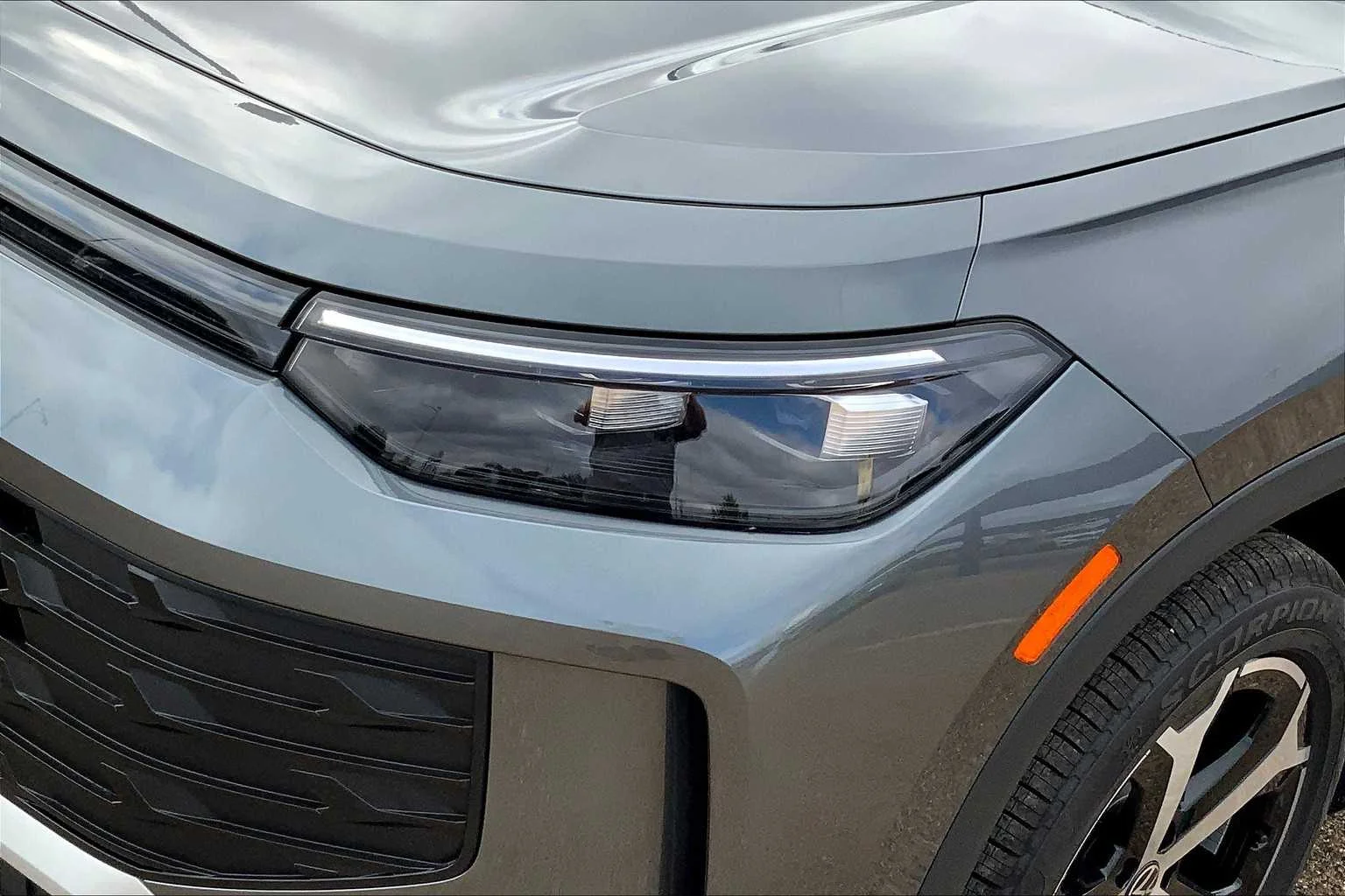 2025 Volkswagen Tiguan SE - Photo 13