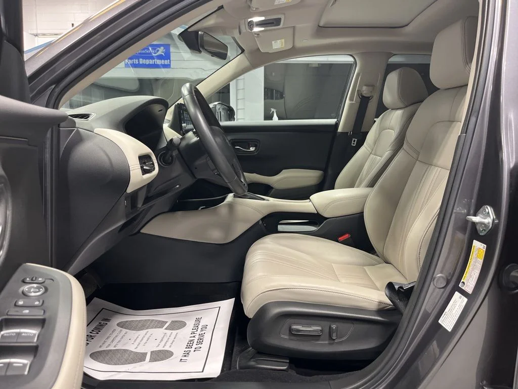 Used 2024 Modern Steel Metallic Honda EX-L image 11