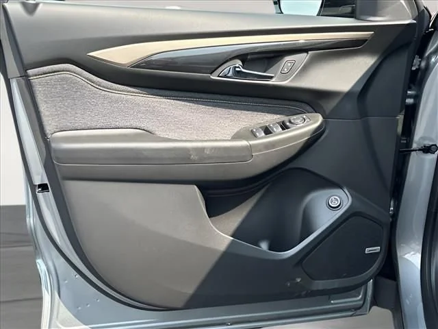 New 2025 Sterling Gray Metallic Chevrolet ACTIV image 22