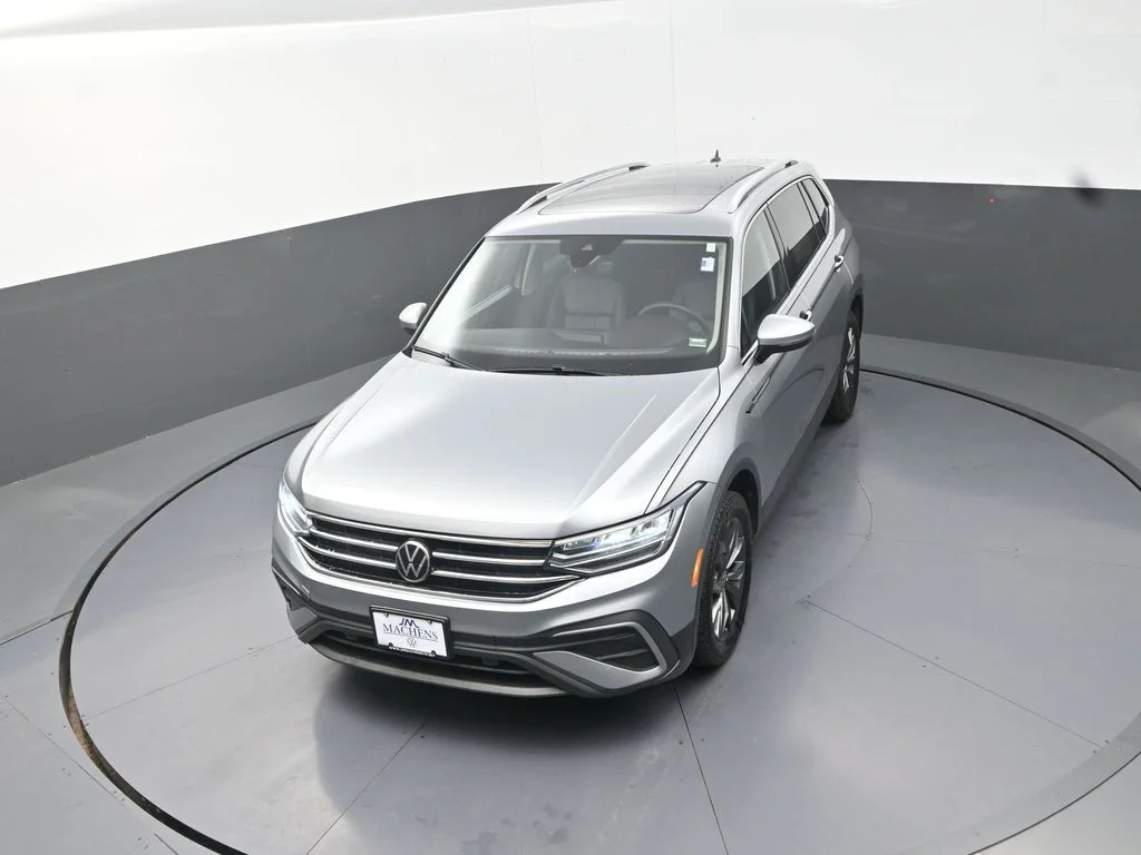 Used 2024 Silver Volkswagen 2.0T SE image 15