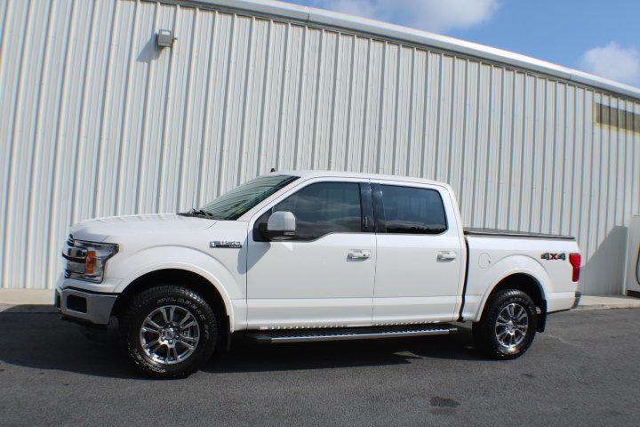 Used 2020 OXFORD WHITE Ford LARIAT image 4