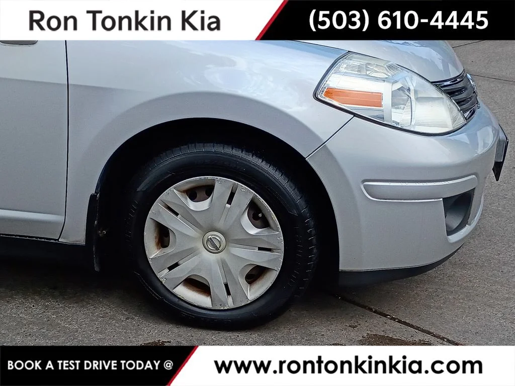 Used 2011 Brilliant Silver Metallic Nissan 1.8 S image 1