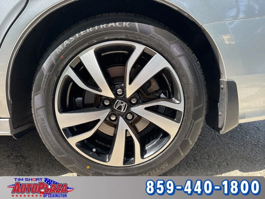 Used 2020 Silver Honda Elite image 19
