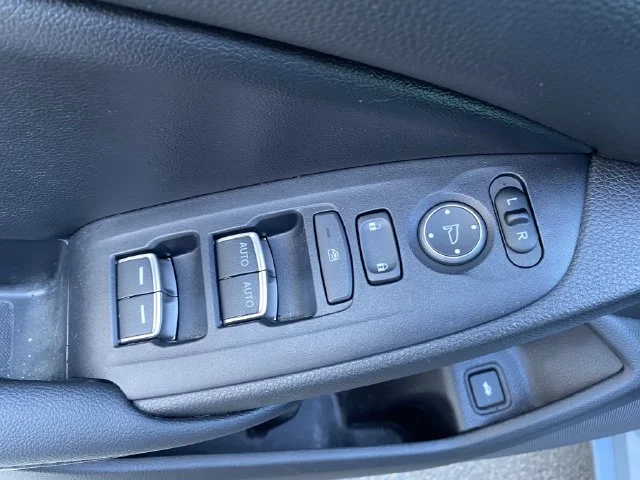 2022 Honda Accord Hybrid Sport - Photo 19