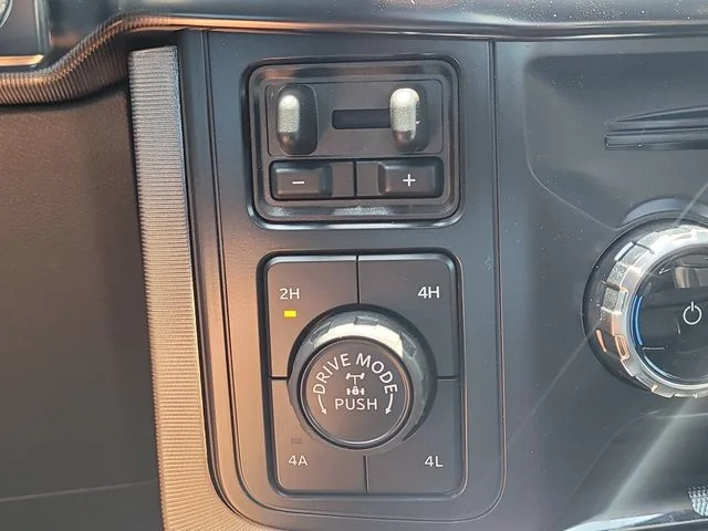 New 2026 Gray Metallic Ford Platinum image 30